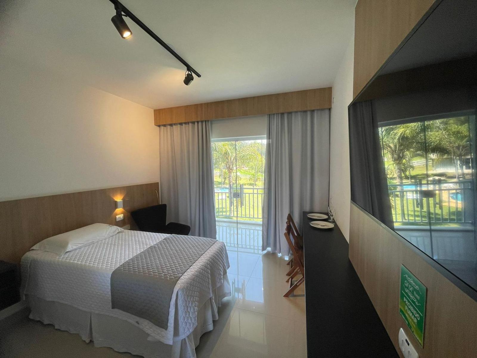Dr Hotel Rio Branco Do Sul 外观 照片
